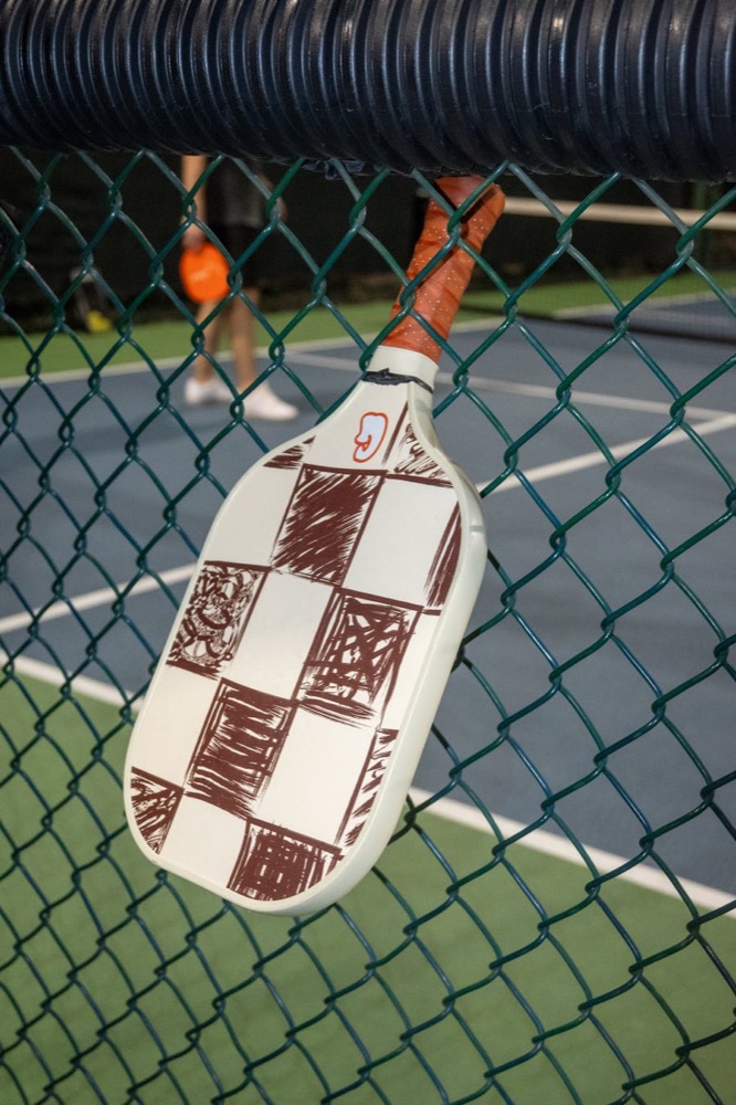 Armour Pickleball - AXIS Graphite Oversized Lightweight Paddle (FREE GIFT WITH PURCHASE)