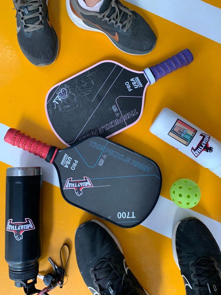 TMPR - Ascend LX, Pickleball Paddle (Medium Weight) - Red - (FREE GIFT WITH PURCHASE!)